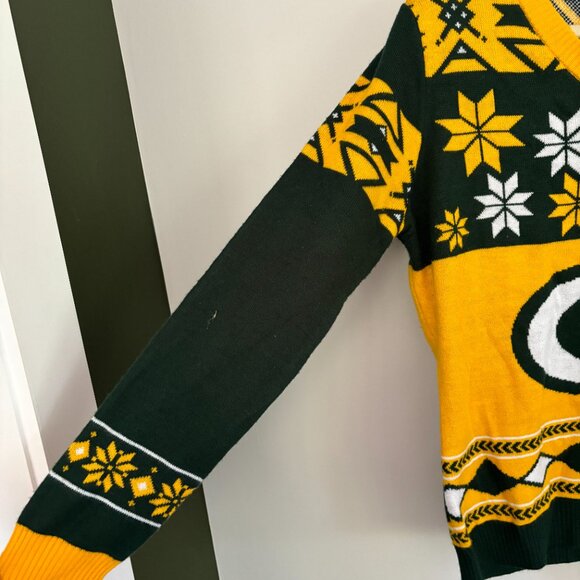 Green Bay Packers NFL Gear Holiday Sweater Size Large - Picture 4 of 6